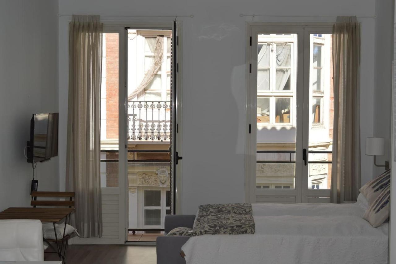 Modern Studio Flat Close To Plaza Merced Малага Экстерьер фото